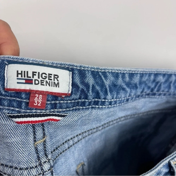 Tommy Hilfiger Distressed Mid Rise Straight Ankle Suky Jeans Size 28 - Picture 6 of 9